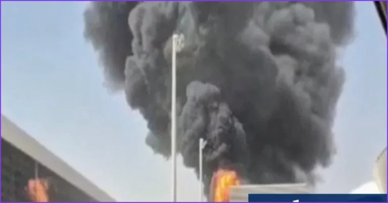 Airlines Suspend Riyadh Flights After Houthi Missile Attack Claims