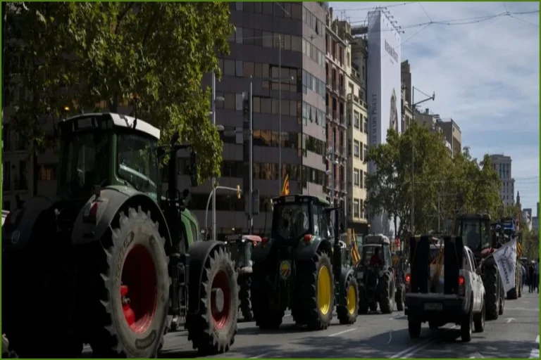 Barcelona Farmers Rally With 200 Tractors Over Agricultural Crisis