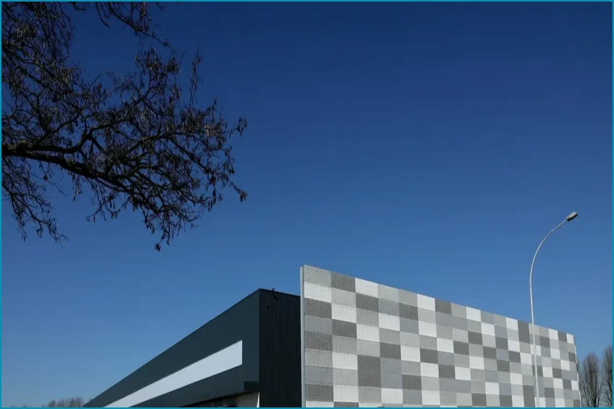 France Faces Growing Local Backlash Over New Data Centers