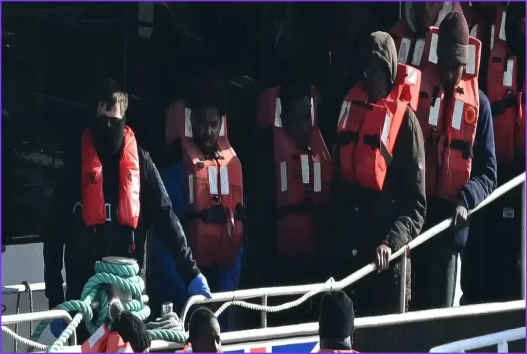 France and UK Negotiate Ending 2025 Migrant Exchange Treaty