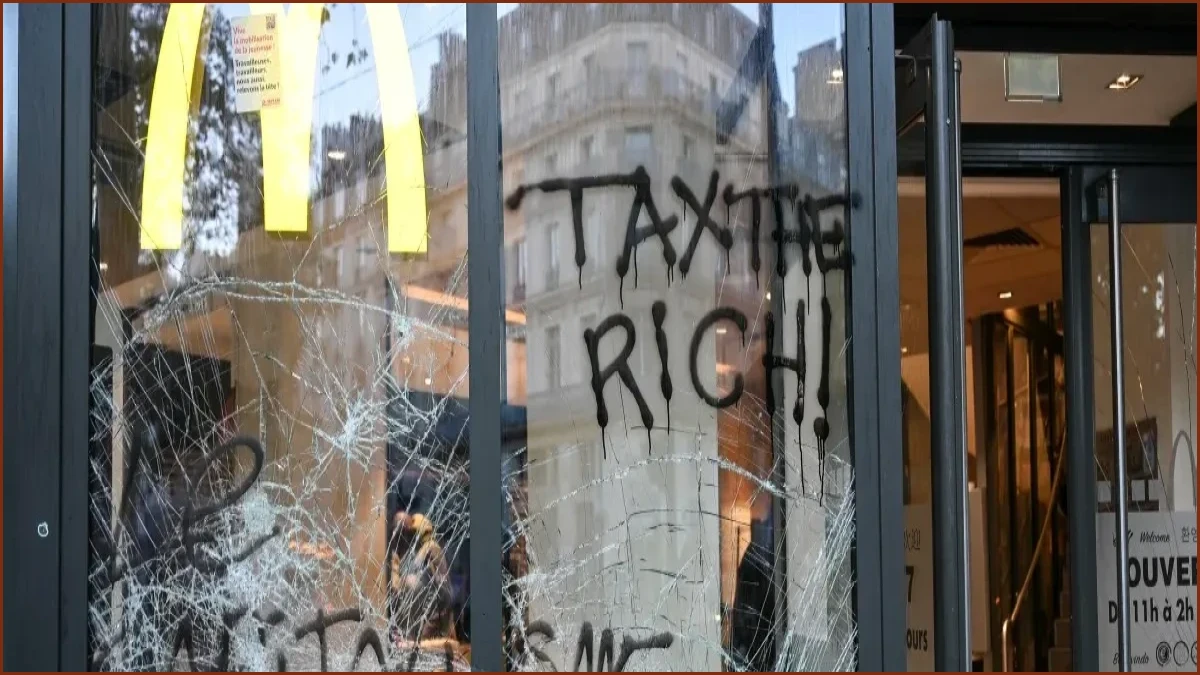 French Far-Left Riots Fuel Concerns of Far-Right Electoral Gain