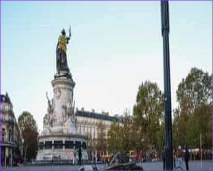 French Student Leaders Urge Continued School Barricades After Reforms