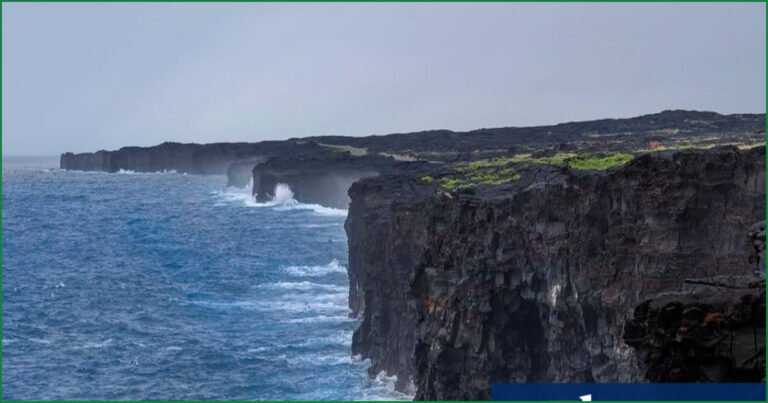 Hawaii’s 550-Year-Old Hōlei Sea Arch Collapses Into Pacific