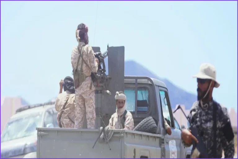 Houthi Missile Strike on Aden Palace Kills Five People