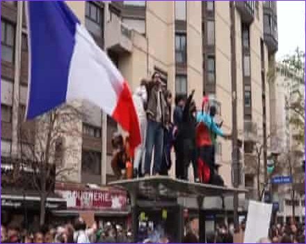 Hundreds of Thousands March Across France Over Schools, Policing