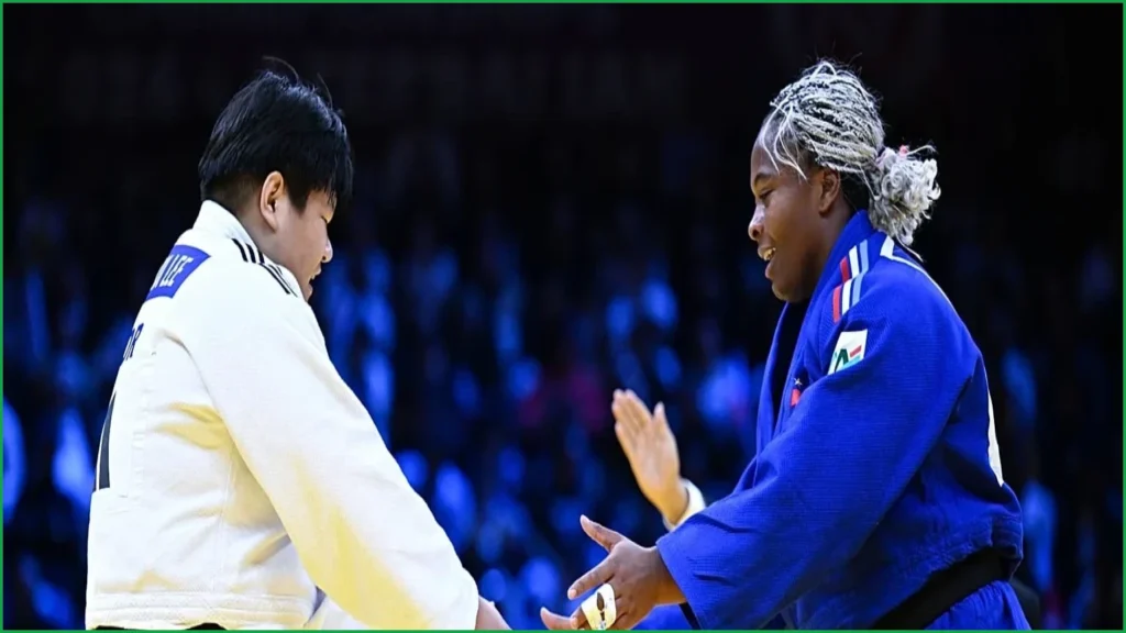 Lee and Tasoev Claim Heavyweight Gold at Baku Championships