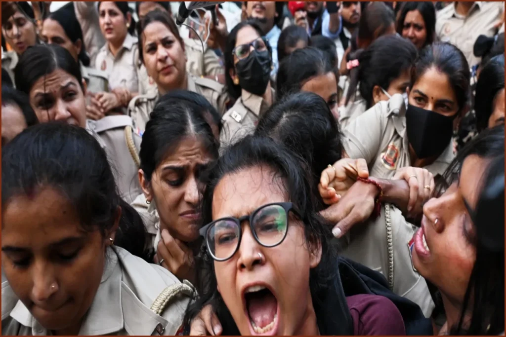 Protesters Gather in New Delhi Demanding Election Chief Resignation