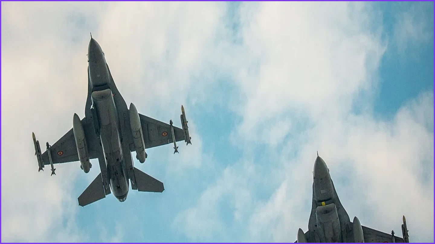 Romanian F-16s Intercept and Destroy Two Drones Over Black Sea