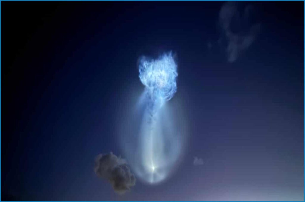 SpaceX Rocket Launch Creates Stunning Jellyfish Cloud Over Florida