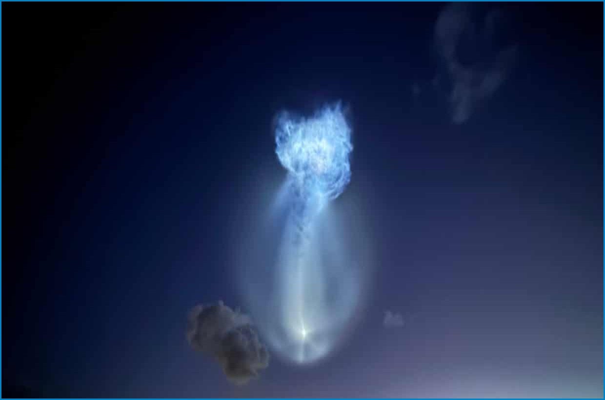 SpaceX Rocket Launch Creates Stunning Jellyfish Cloud Over Florida