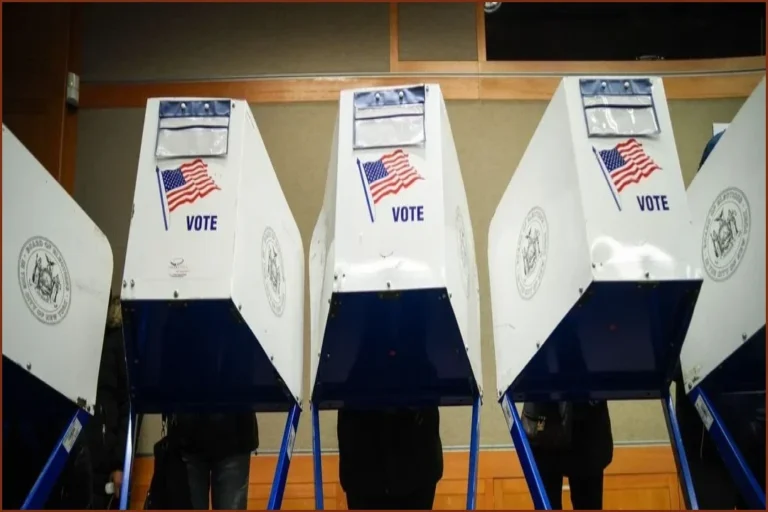 Super PACs Pour Over $1 Billion Into US Midterm Elections