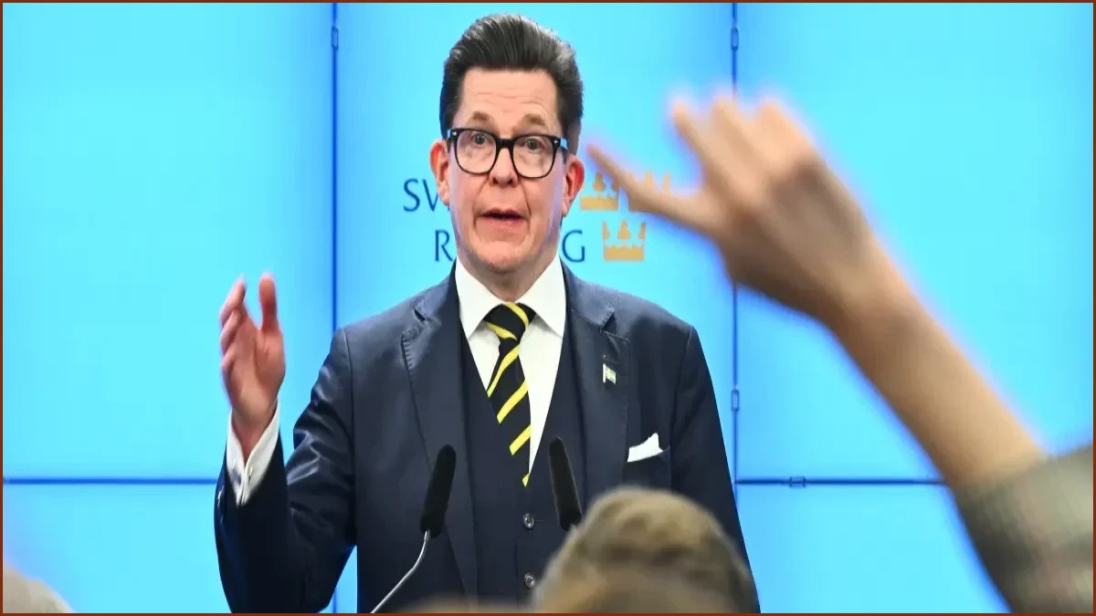 Sweden’s Speaker Tasks Centre Party Leader With Centrist Government Talks