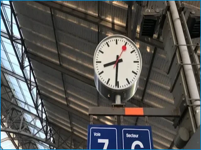 Swiss Rail Denies Entry to Delayed German Train Service