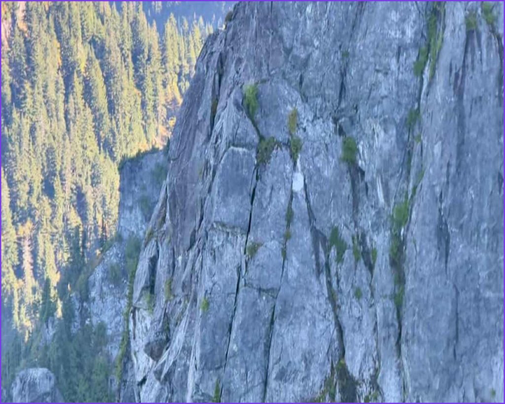 Teen Rescued After Using AI for Mountain Trek Directions