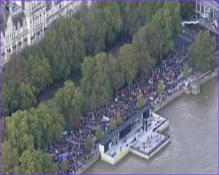 Thousands March in London Demanding End to Gaza Genocide